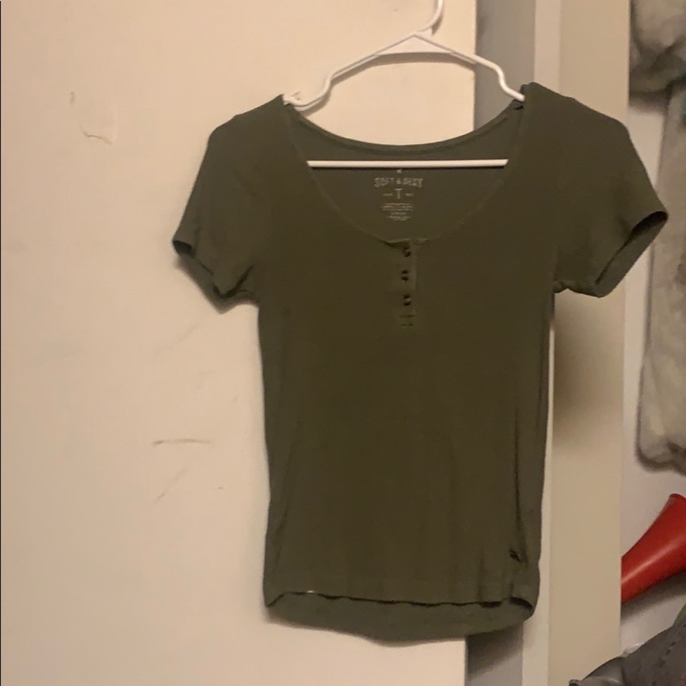 green crop top